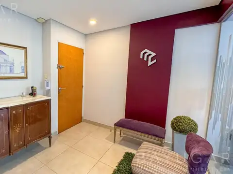 Oficina en Venta con 1 cochera