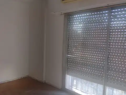 Departamento en Alquiler en Banfield, $ 750.000