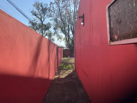 Casa en Alquiler con 2 cocheras