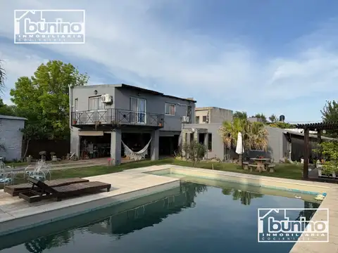 Casa en venta APTA CREDITO en Funes - 4 Dormitorios