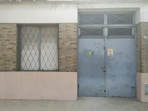 Deposito en Alquiler - Av. Chorroarin 950-944 (villa Ortuzar)  de 520 m2. Dueño Directo.