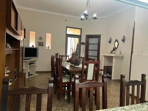 CASA EN VENTA ZARATE