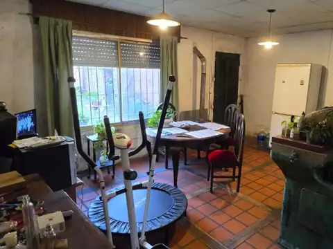 Venta De Local Comercial O Amplio Deposito, A Mtros De Ruta