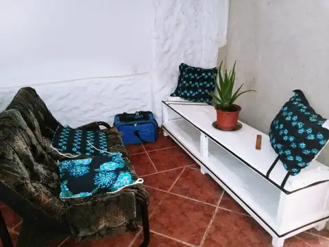 Casa 12 ambientes con 4 baños