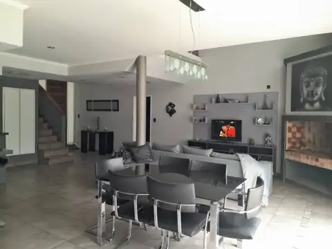 Barrio Santa Ana 200, Piso 0
