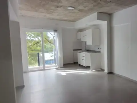VENTA MONOAMBIENTE A ESTRENAR EN MORENO CENTRO