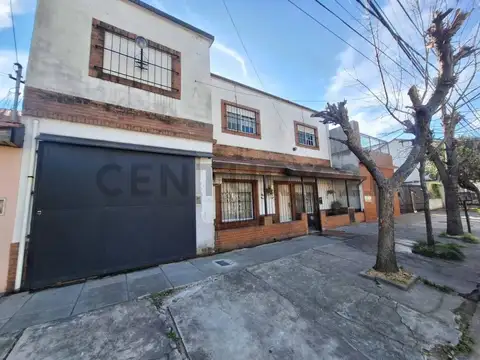 Venta Casa 3 Dormitorios Villa Bosch Cochera Terraza