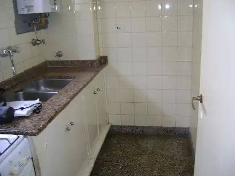 ALQ. 2 AMB. EN BARRIO NORTE