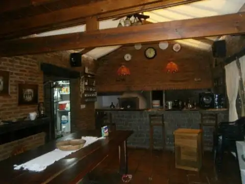 Casa 4 ambientes con 3 baños