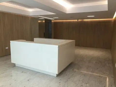 Oficina en Venta con 1 cochera