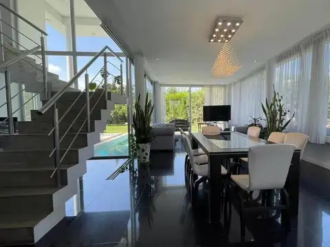 Casa en Venta en Arenas del Sur, USD 440.000