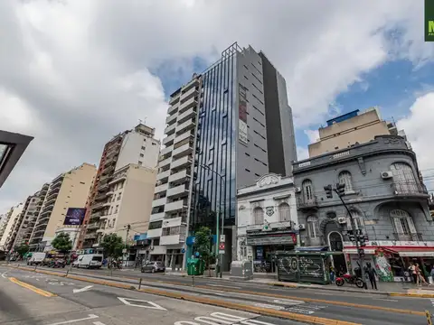 Avenida Cabildo 1300, Piso 1