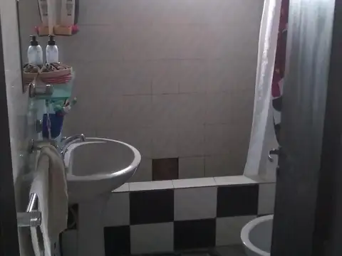 Depto Tipo Casa en Venta 50 años