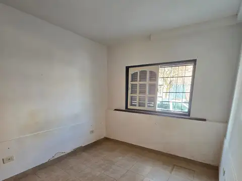 Viamonte 100, Piso PB
