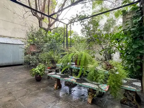 Local en Venta 66 años