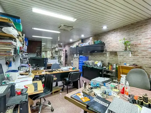 Local en Venta 66 años