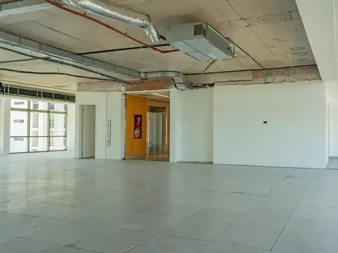 Oficina en Venta al Norte