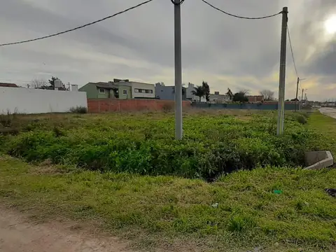 Terreno en Lisandro Olmos Etcheverry
