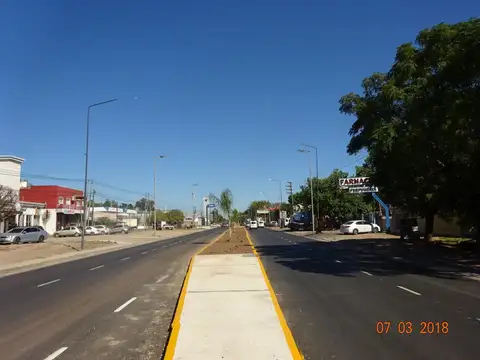 OFICINA - LOCAL  EN ALQUILER - Ruta 8 Km. 47 - La Lonja -  PILAR