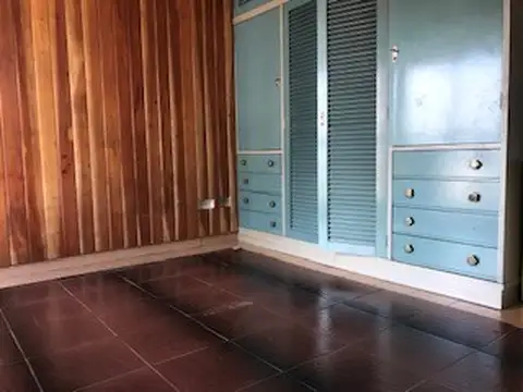 2 AMBIENTES AL FRENTE BALCÓN LAVADERO INDEP. TODA LA LUZ Y VISTA  A PASOS DE AV RIVADAVIA