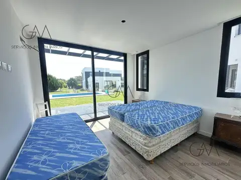 Casa en venta en Barrio privado Rumenco joven