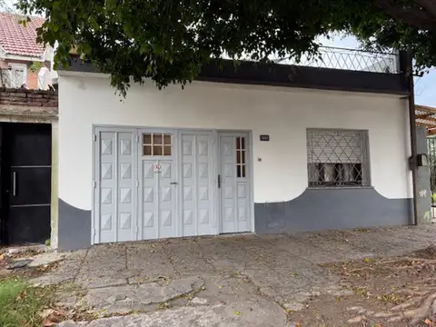Depto Tipo Casa en Venta de 5 ambientes