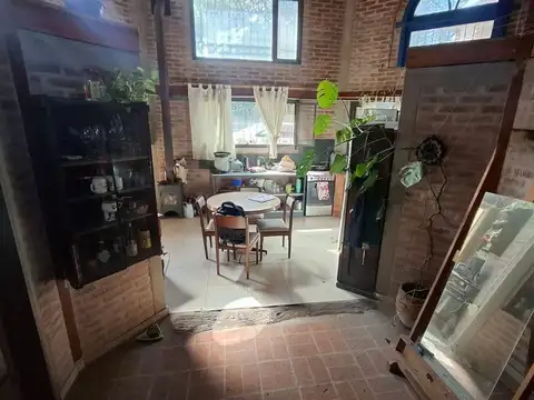 SE VENDE CASA 2 DORMITORIOS EN UNQUILLO