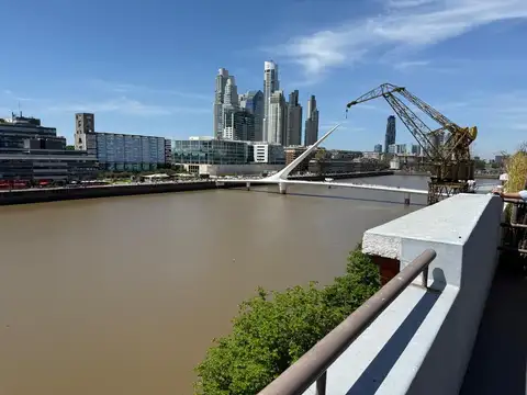 OFICINAS / VIVIENDA- PLANTA DIVIDIDA - CON TERRAZA - PUERTO MADERO