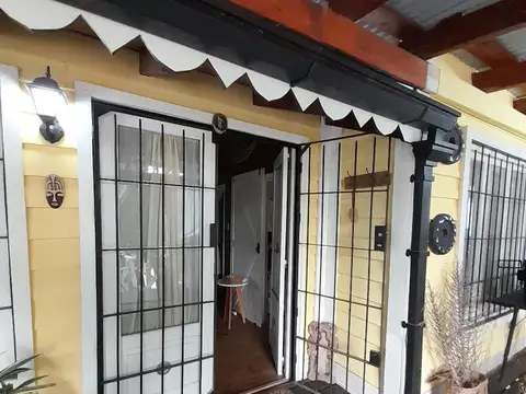 Casa en venta - 2 Dormitorios 1 Baño - Tigre