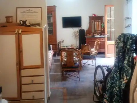 Depto Tipo Casa 4 ambientes con 2 baños