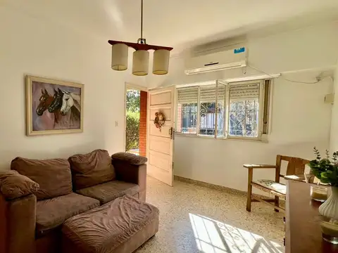Casa 6 ambientes con 3 baños
