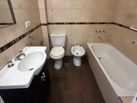 Depto Tipo Casa en Alquiler en Floresta, $ 1.200.000