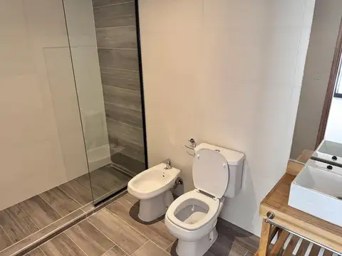 Departamento en Alquiler con 1 cocheras