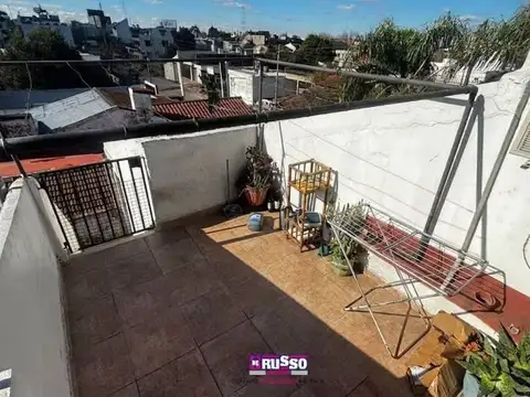 Depto Tipo Casa en Venta 40 años