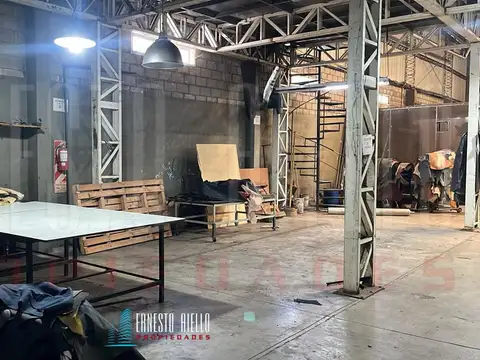 Galpon en Venta 20  mts Frente