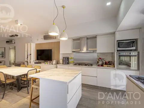 Casa 5 ambientes con 4 baños