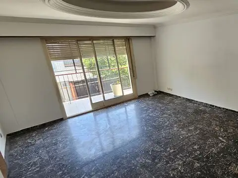 Depto Tipo Casa en Alquiler de 5 ambientes