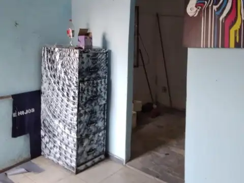 BLOCK DE TRES DEPARTAMENTOS DE 2 AMBIENTES EN VENTA