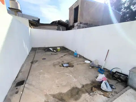 Casa en Alquiler con 1 cochera