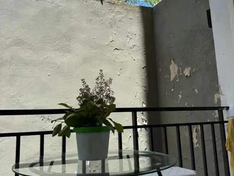 Alquiler temporario de Departamento 2 AMBIENTES  con balcon en Palermo Chico. 2 pax Disponjible
