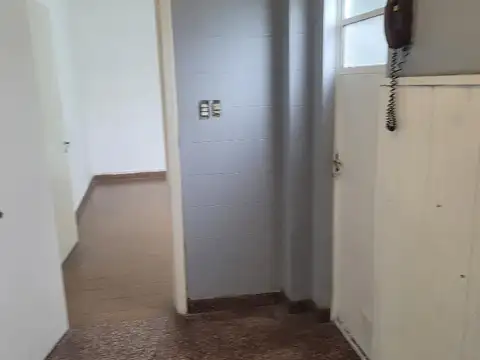 Depto Tipo Casa en Venta en Saavedra, USD 102.000