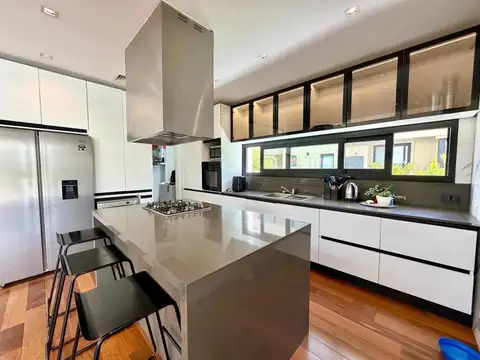 Casa - Venta - Argentina, Quilmes - 9 de julio 500