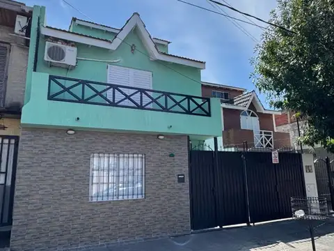 Depto Tipo Casa en Venta de 3 dormitorios