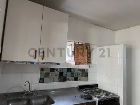PH 3 AMBIENTES ESQUINA AV LA PLATA SANTOS LUGARES