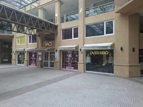 Oficina Pinamar Centro en Alquiler.