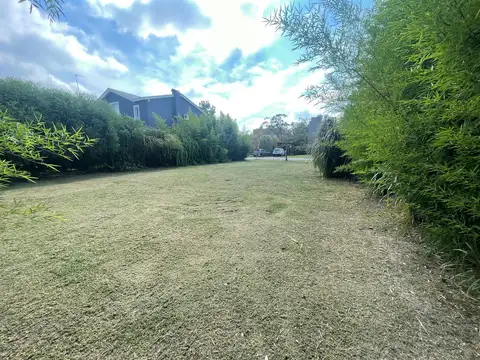 Espectacular terreno en venta en el barrio Los Tilos