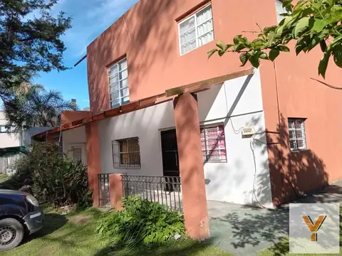 Casa Quinta en venta - 4 Dormitorios 2 Baños - 1.100Mts2 - El Pato, Berazategui