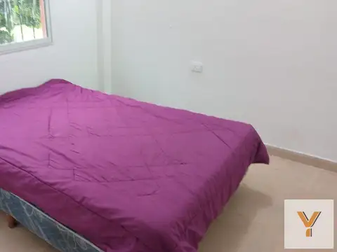 Casa 6 ambientes con 2 baños