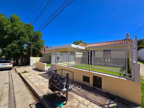 Casa 7 ambientes con 1 baño