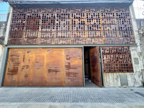 VENTA Casa excelente 3 dorm, quincho y pileta